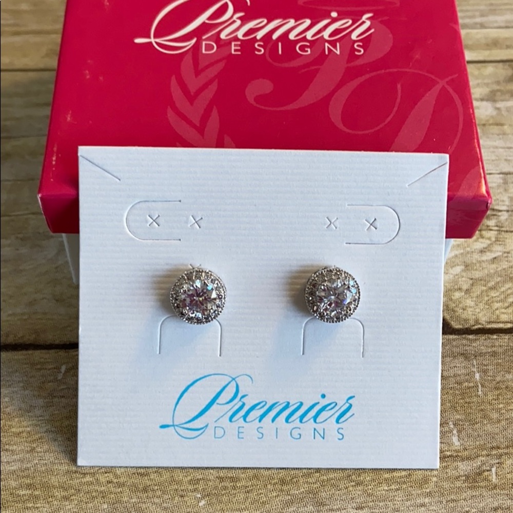 Laura earrings premier designs